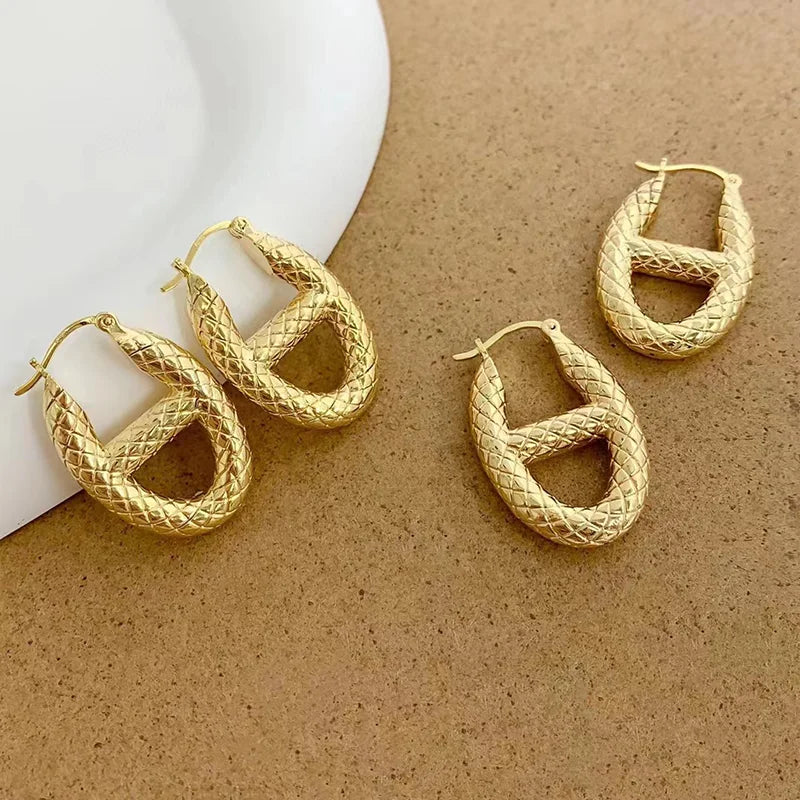 18K Gold Pig Nose Earrings: Stylish Gift